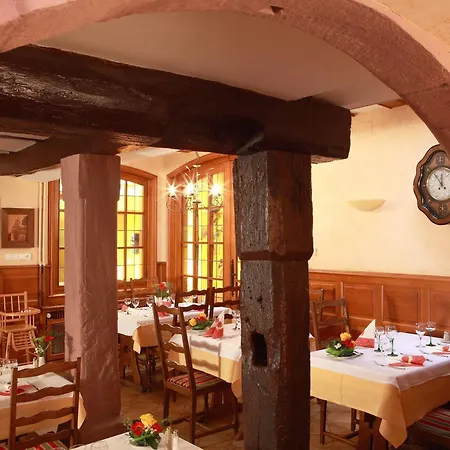 Hotel A La Vignette - Colmar-nord 3*