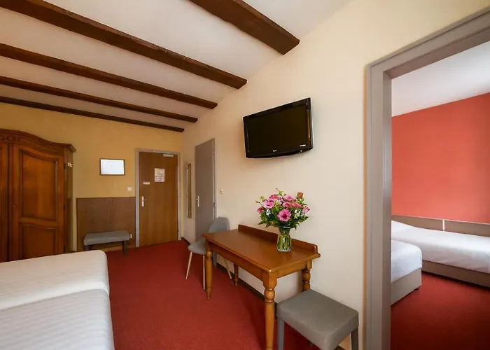 Hotel A La Vignette - Colmar-nord