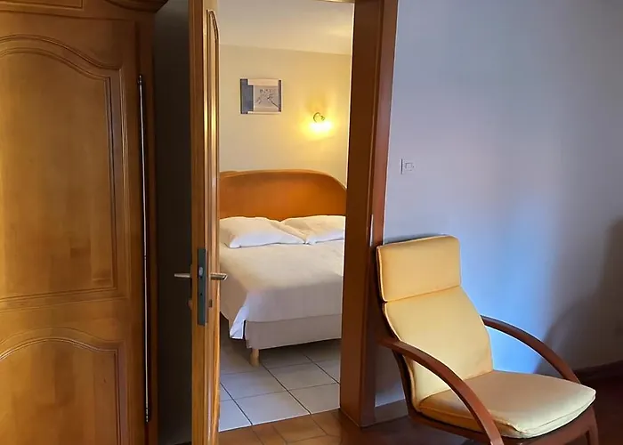 Hotel A La Vignette - Colmar-nord 3*